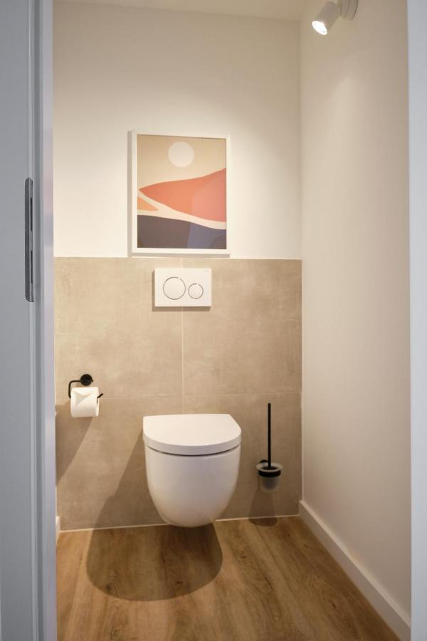 Park Avenue Apartments - Dom Mit Stil - Kueche - Parkplatz - Wlan - 65 Zoll Tv - Netflix ケルン エクステリア 写真