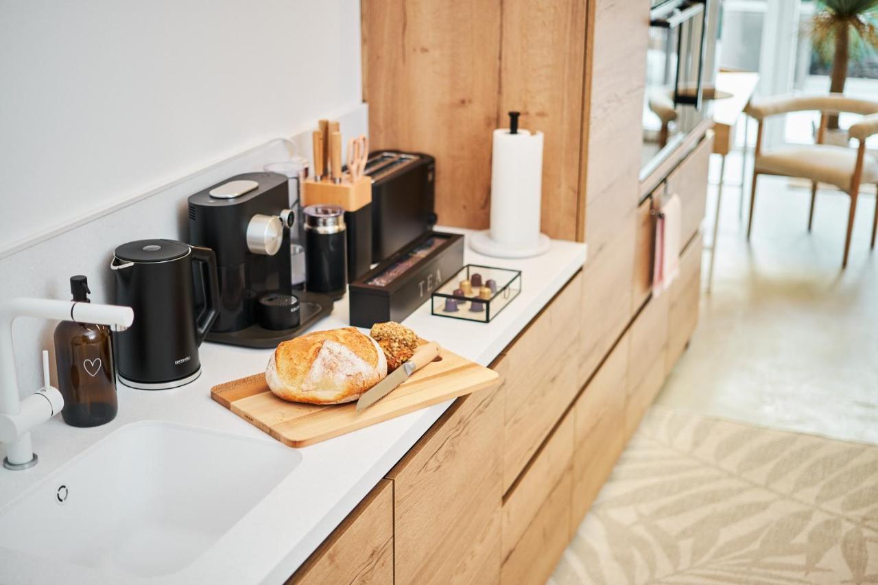 Park Avenue Apartments - Dom Mit Stil - Kueche - Parkplatz - Wlan - 65 Zoll Tv - Netflix ケルン エクステリア 写真
